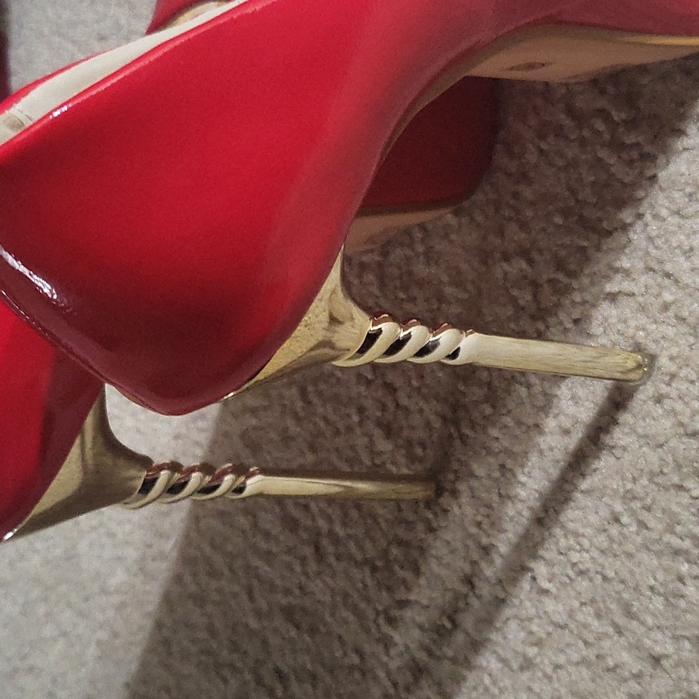 Shoes - Picture 2 of 3